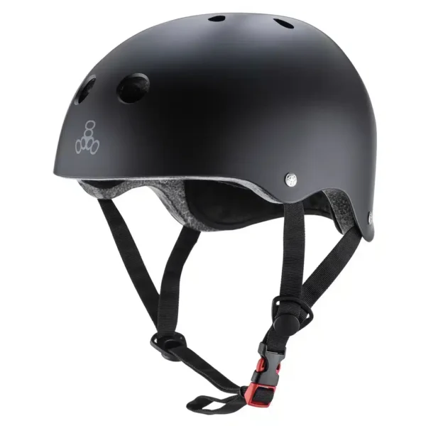 Casco Triple 8